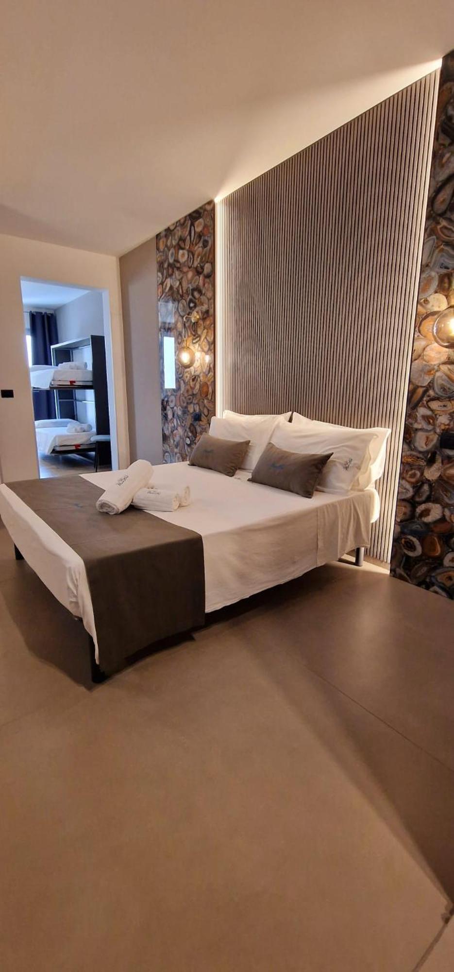 Marebed Apartments & Rooms ปอร์โตเชซาเรโอ ภายนอก รูปภาพ