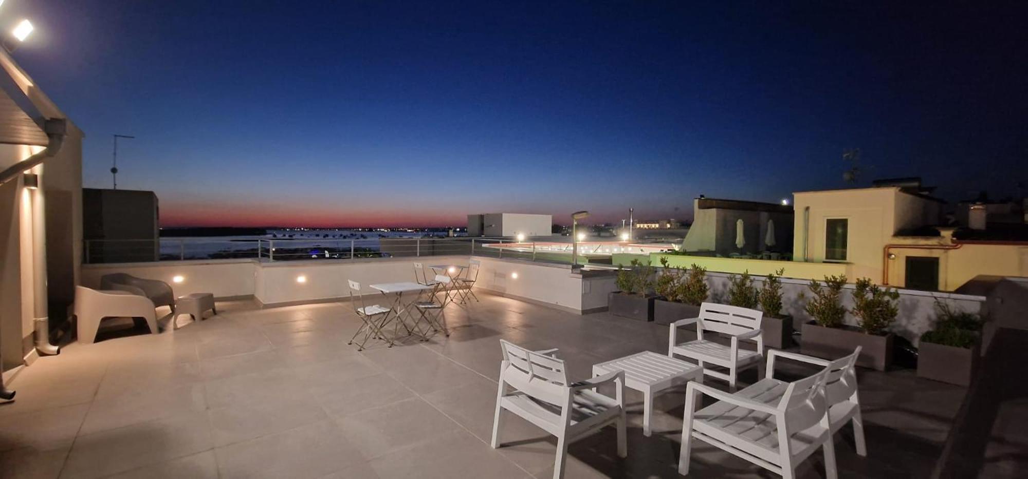 Marebed Apartments & Rooms ปอร์โตเชซาเรโอ ภายนอก รูปภาพ