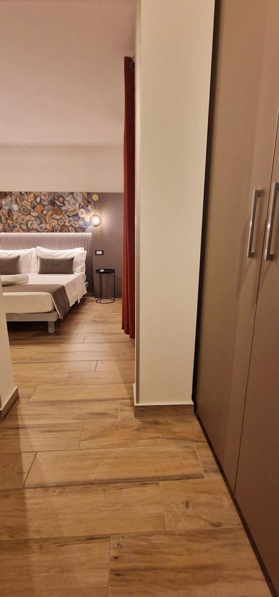 Marebed Apartments & Rooms ปอร์โตเชซาเรโอ ภายนอก รูปภาพ
